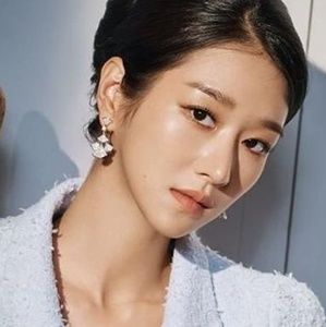 Meet your Posher, Sky